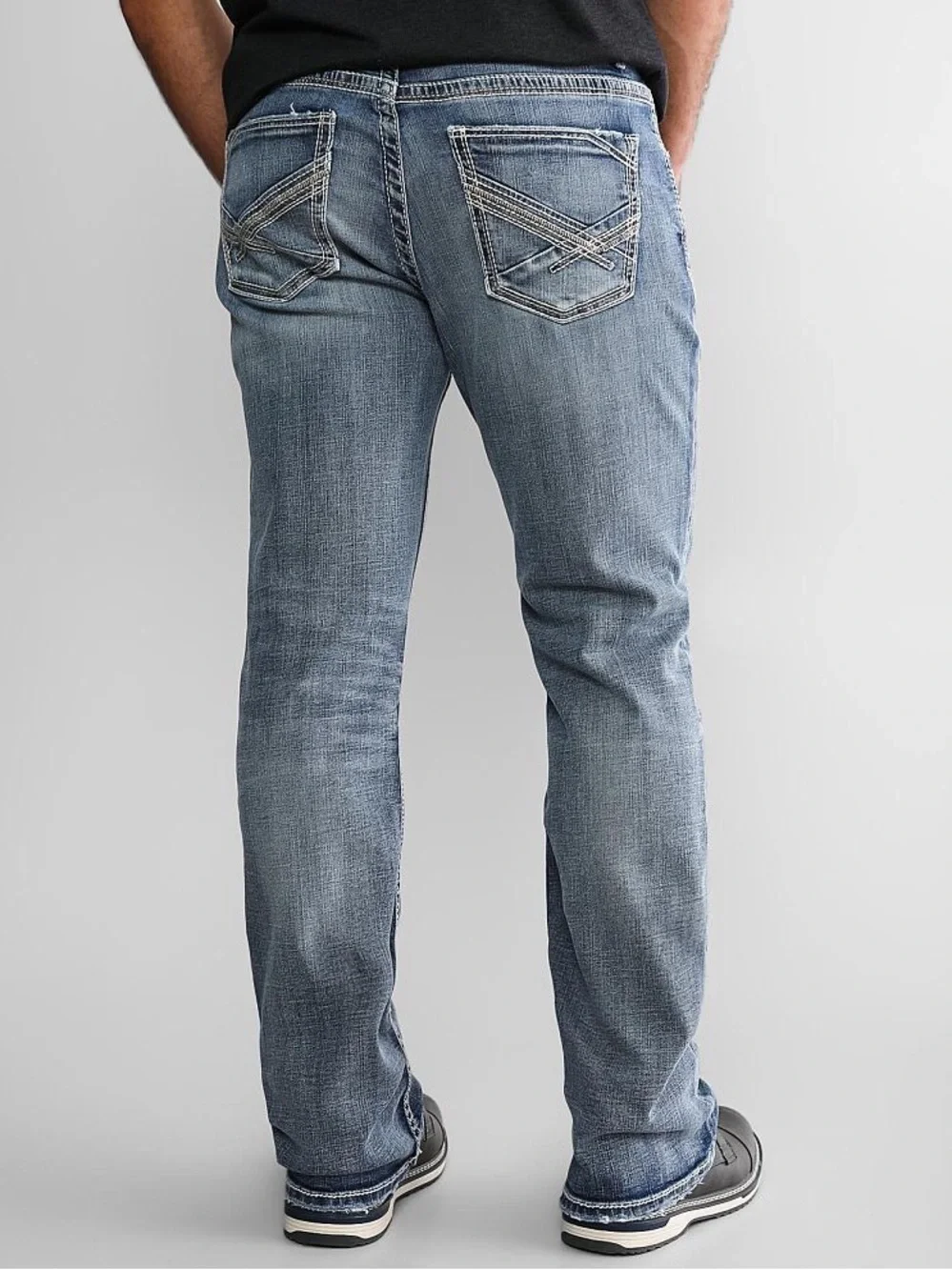 BKE Men's Relaxed Jeans in Light Blue Wash